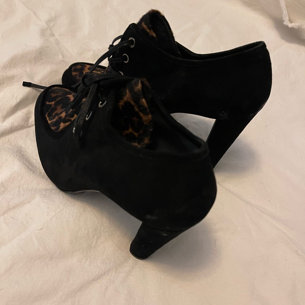 Stuart weitzman Heels - Picture 8 of 9